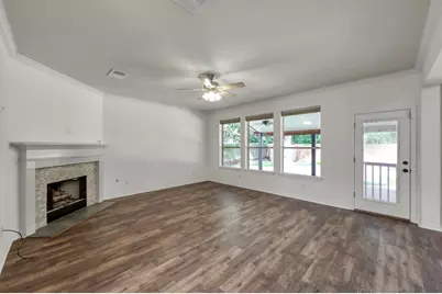10 Teakwood Place, The Woodlands, TX 77384 - Photo 12