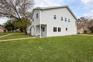5763 Easthampton Dr, Houston, TX 77039 - Photo 2