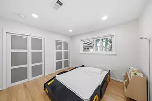 10131 Whiteside Ln, Houston, TX 77043 - Photo 26