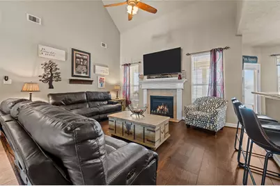 9723 Suffolk Downs Drive, Mont Belvieu, TX 77523 - Photo 26