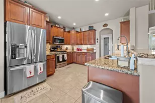 9723 Suffolk Downs Dr, Mont Belvieu, TX 77523 - Photo 28