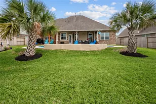9723 Suffolk Downs Dr, Mont Belvieu, TX 77523 - Photo 12