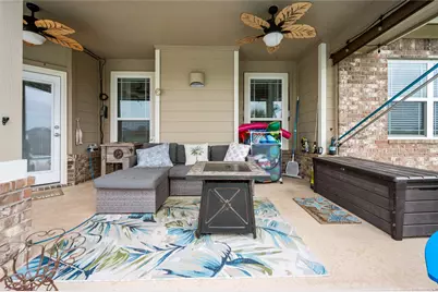 9723 Suffolk Downs Drive, Mont Belvieu, TX 77523 - Photo 16