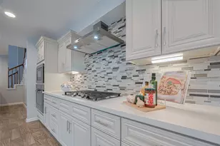 15600 Barkers Landing Rd, Houston, TX 77079 - Photo 16