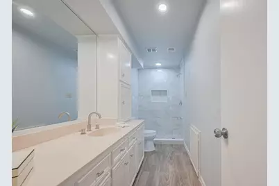 15600 Barkers Landing Road #20, Houston, TX 77079 - Photo 42