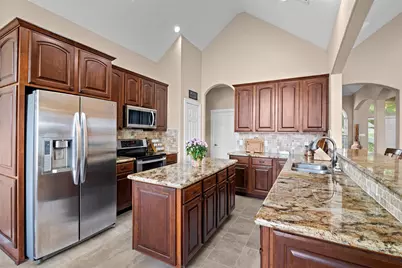 14030 Shoreline Drive, Willis, TX 77318 - Photo 10