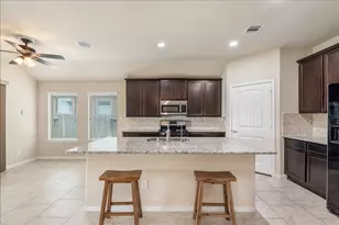 3914 Kellys Falls Ln, Katy, TX 77494 - Photo 6