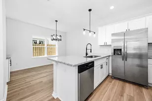 2024 Hampton St, Houston, TX 77088 - Photo 6