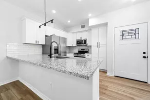2024 Hampton St, Houston, TX 77088 - Photo 8