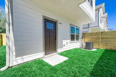 2024 Hampton Street #A B, Houston, TX 77088 - Photo 28