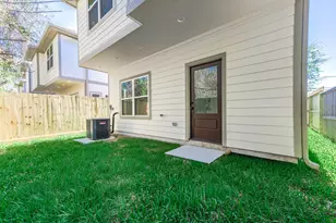 2024 Hampton St, Houston, TX 77088 - Photo 28