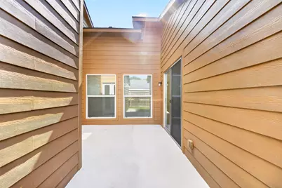 8702 Parkway Forest Drive, Houston, TX 77044 - Photo 32