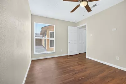 8702 Parkway Forest Drive, Houston, TX 77044 - Photo 24
