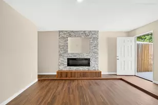 8702 Parkway Forest Dr, Houston, TX 77044 - Photo 36