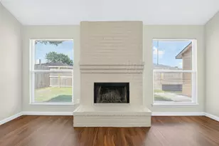 8702 Parkway Forest Dr, Houston, TX 77044 - Photo 8