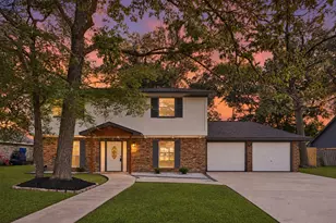 3704 Winter Haven Dr, Baytown, TX 77521 - Photo 2