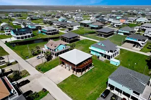 944 Raymond, Crystal Beach, TX 77650 - Photo 50