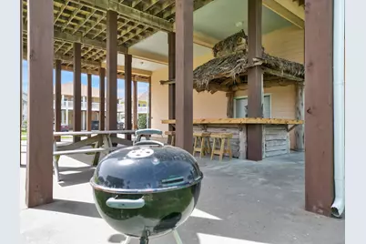 944 Raymond, Crystal Beach, TX 77650 - Photo 12