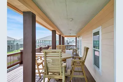 944 Raymond, Crystal Beach, TX 77650 - Photo 16