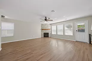 9940 Swallow Dr, Conroe, TX 77385 - Photo 6