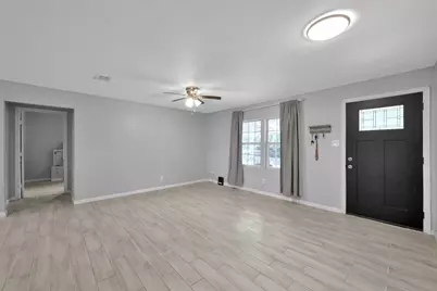 216 S Magnolia Drive, Conroe, TX 77301 - Photo 6