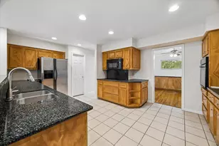 1740 Crownover Rd, Houston, TX 77080 - Photo 12