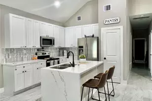 16974 W Lynbrook, Montgomery, TX 77316 - Photo 6