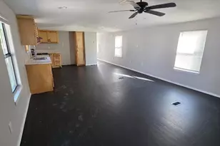 310 Paddock Rd, Willis, TX 77378 - Photo 4