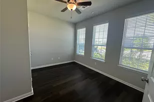 11920 Sunshine Park Dr N, Willis, TX 77318 - Photo 2