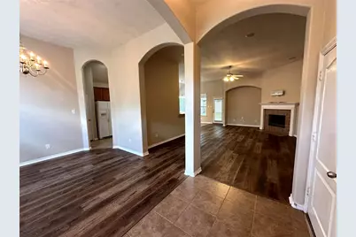 2047 Lulach Lane, Conroe, TX 77301 - Photo 2