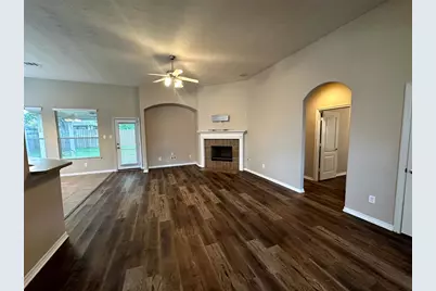 2047 Lulach Lane, Conroe, TX 77301 - Photo 4