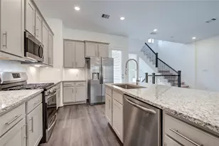 1417 Adell Rose Ln, Houston, TX 77043 - Photo 26