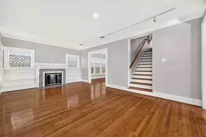 2438 White Oak Drive, Houston, TX 77009 - Photo 1