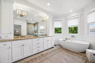 345 W 16th St, Houston, TX 77008 - Photo 16