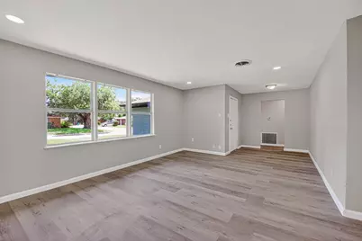 701 Oriole Lane, Pasadena, TX 77502 - Photo 8