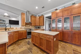 1211 Cypress Ln, Kingwood, TX 77339 - Photo 4