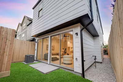 816 W 17th Street, Houston, TX 77008 - Photo 36