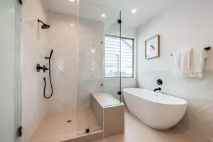 816 W 17th St, Houston, TX 77008 - Photo 32