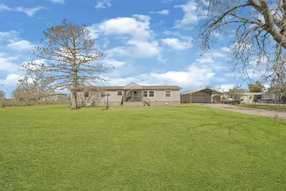 9222 Avenue C, Liverpool, TX 77577 - Photo 4