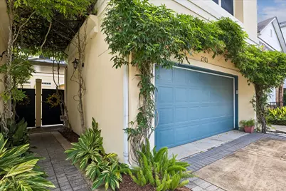 2703 Westgate Street, Houston, TX 77098 - Photo 6