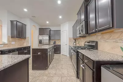 8722 Adrienne Drive, Tomball, TX 77375 - Photo 8
