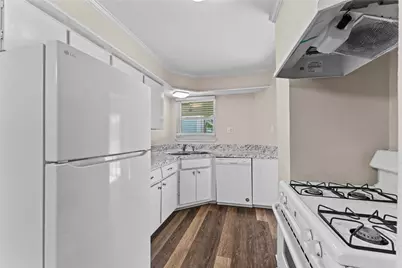 102 Strand Street #16, Galveston, TX 77550 - Photo 8