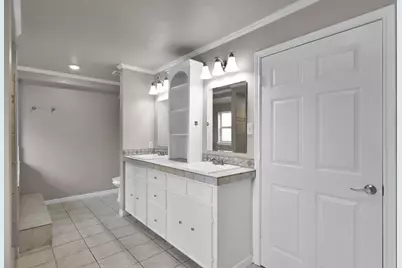 100 Harbour Town Drive, Montgomery, TX 77356 - Photo 14