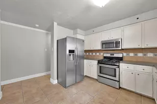 100 Harbour Town Dr, Montgomery, TX 77356 - Photo 8
