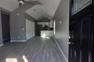 825 Omeara, Montgomery, TX 77316 - Photo 2