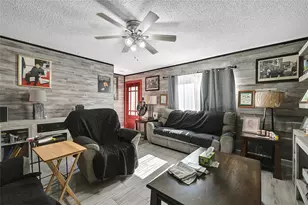 7911 Kendalia Dr, Houston, TX 77036 - Photo 10