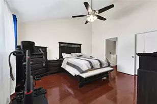 7911 Kendalia Dr, Houston, TX 77036 - Photo 38