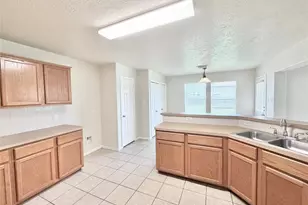 21734 Texian Ct, Spring, TX 77388 - Photo 6