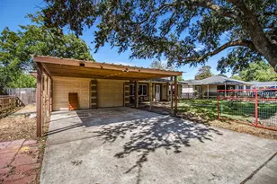 110 William Ave, Baytown, TX 77520 - Photo 2