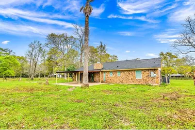 481 County Road 2084, Liberty, TX 77575 - Photo 16